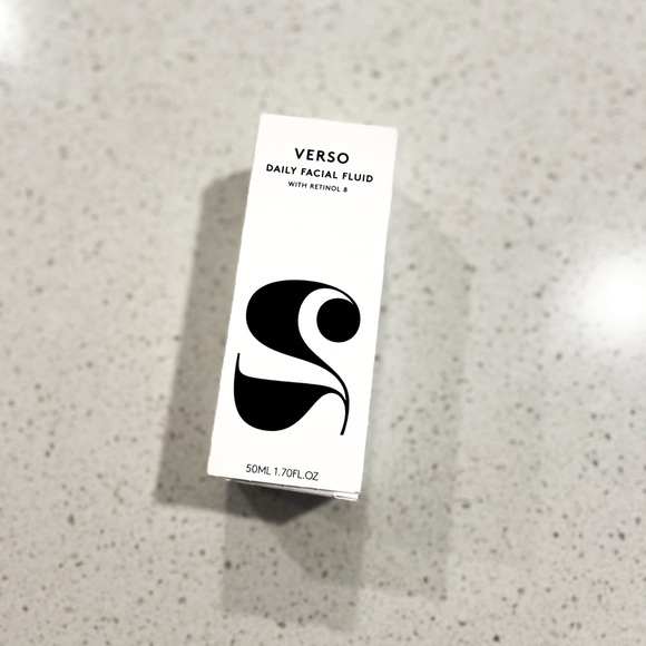 VERSO 
- Daily Facial Fluid 50ml/1.7oz - Picture 1 of 1
